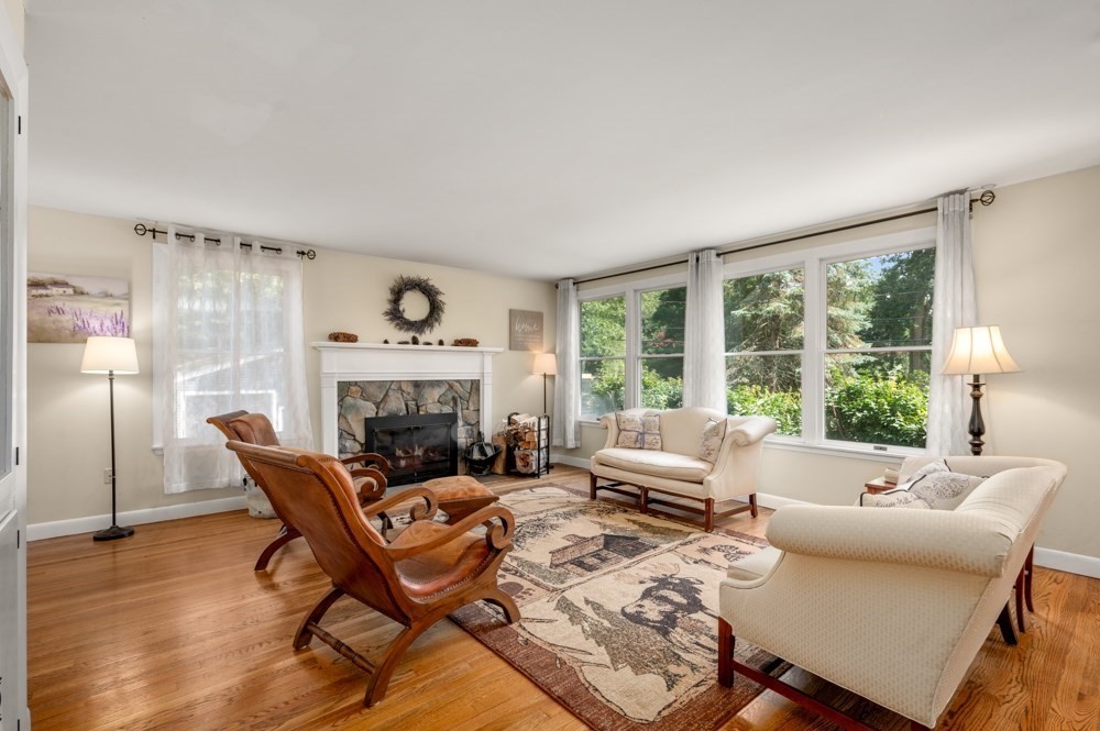 367 Linebrook Road Ipswich, MA 01938 - Photo 6 of 41