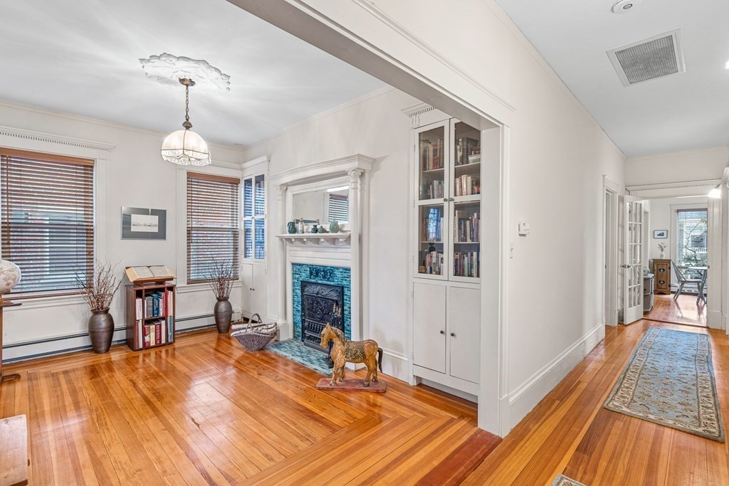 36 Upland Road, Unit 3 Cambridge, MA 02140 - Photo 9 of 37 Gallery Image 9