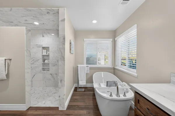 $895,000 | 3013 Hillcrest Court, Madera, CA 93637