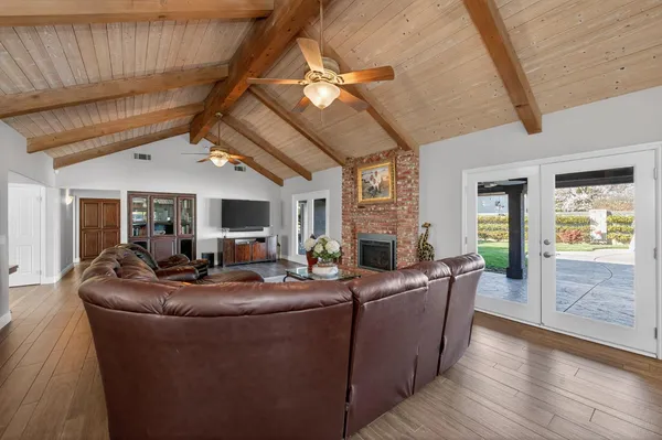 $895,000 | 3013 Hillcrest Court, Madera, CA 93637