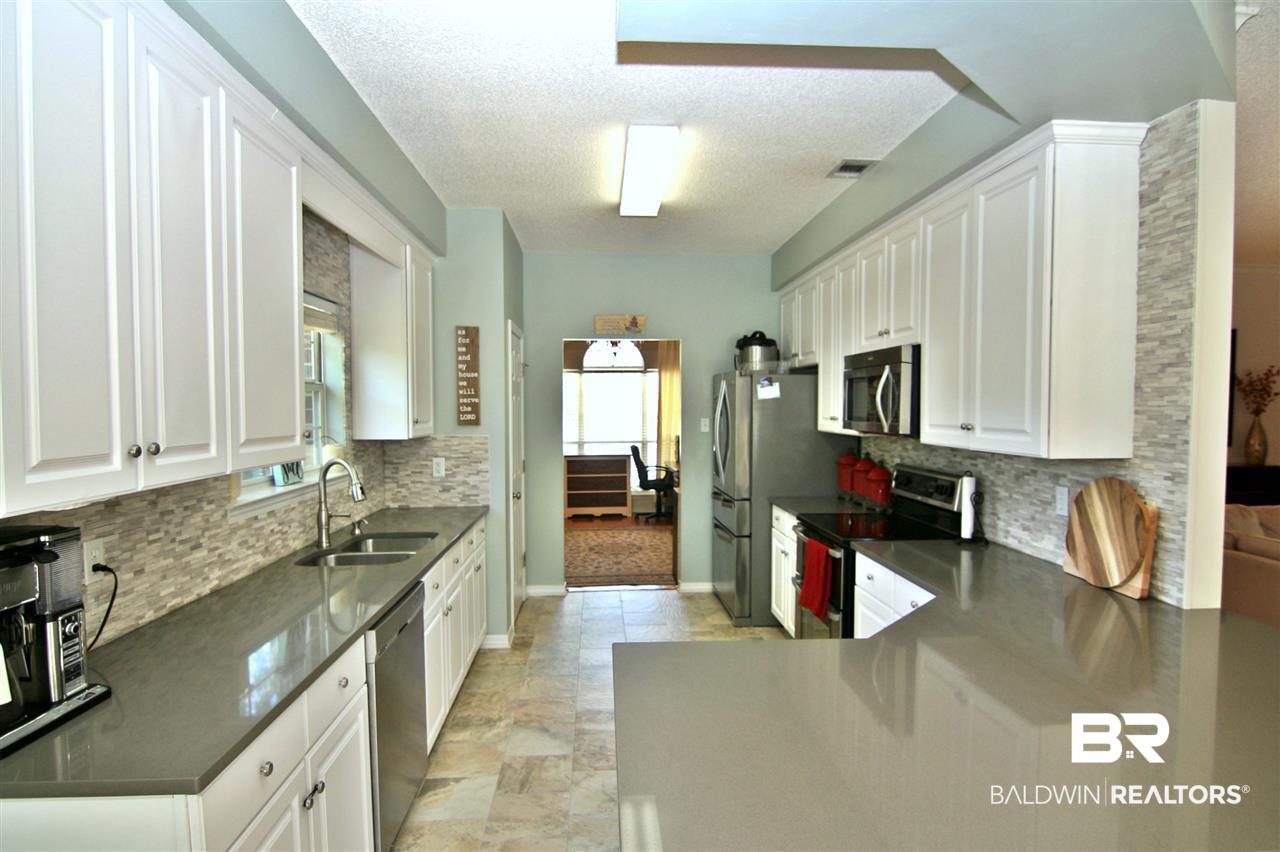7370 Highpointe Place East Daphne, AL 36527 - Photo 9 of 23