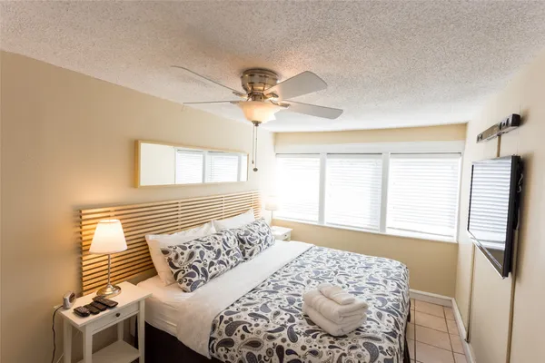 $2,475 | 2003 Haskell Street, Unit 1, Austin, TX 78702