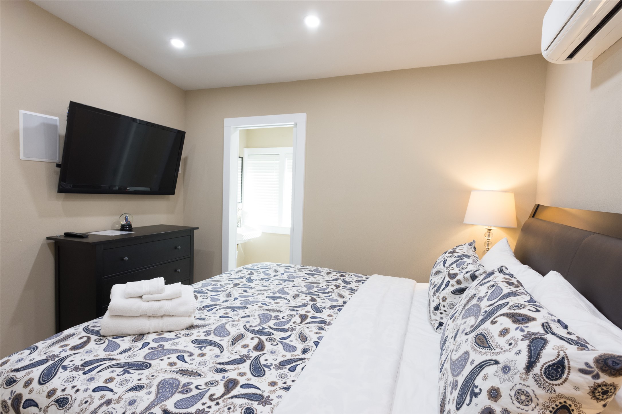 2003 Haskell Street, Unit 1 Austin, TX 78702 - Photo 16 of 21 bed 2