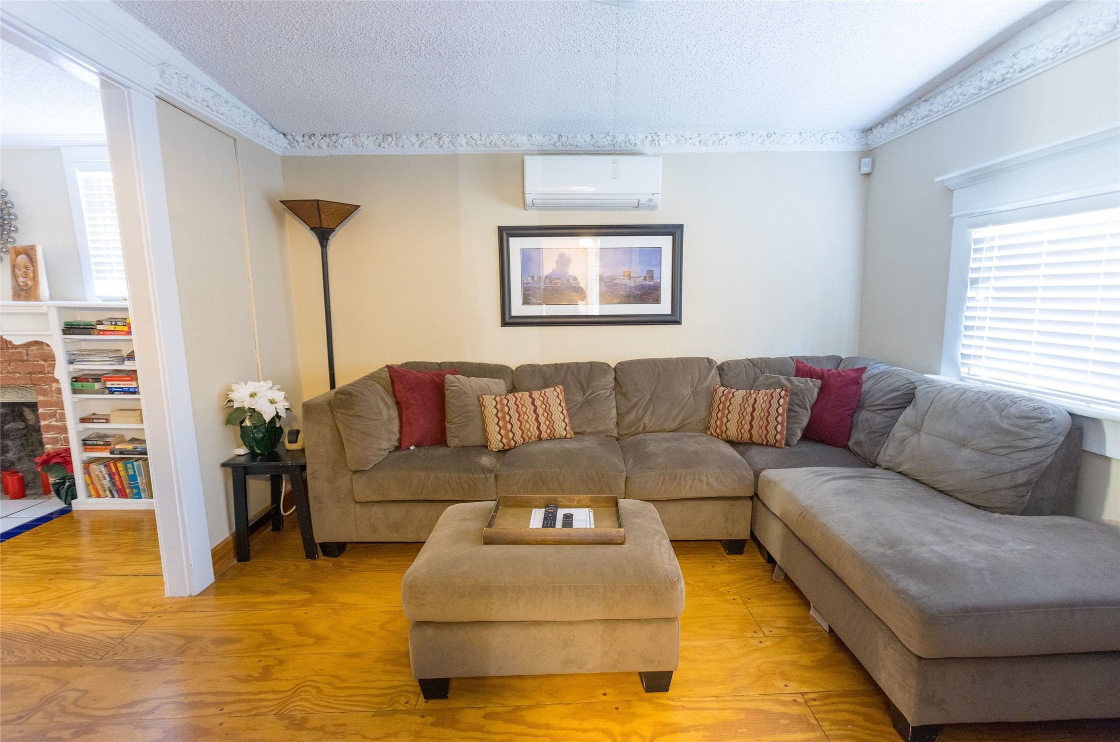 2003 Haskell Street, Unit 1 Austin, TX 78702 - Photo 6 of 21 living room