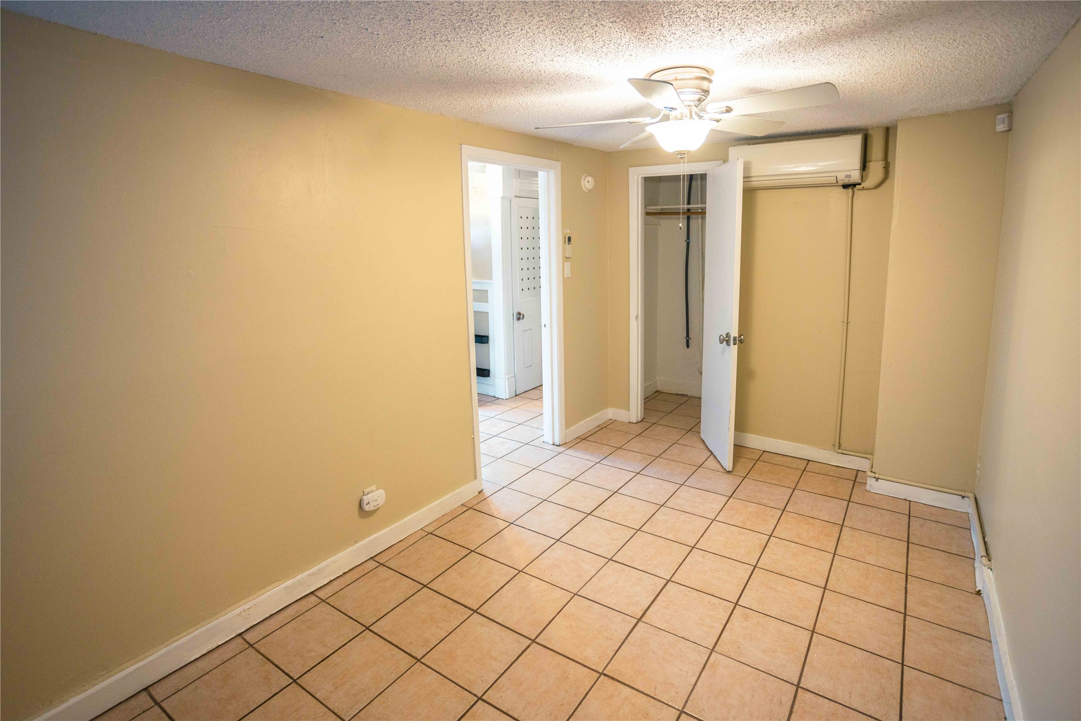 2003 Haskell Street, Unit 1 Austin, TX 78702 - Photo 10 of 21 room for a king sized bed