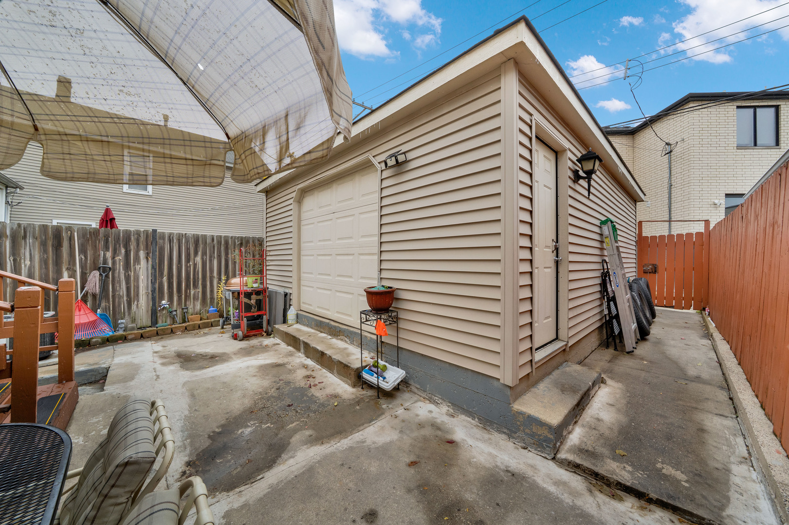 1404 West Fuller Street Chicago, IL 60608 - Photo 4 of 17 a view of a outdoor space with porch