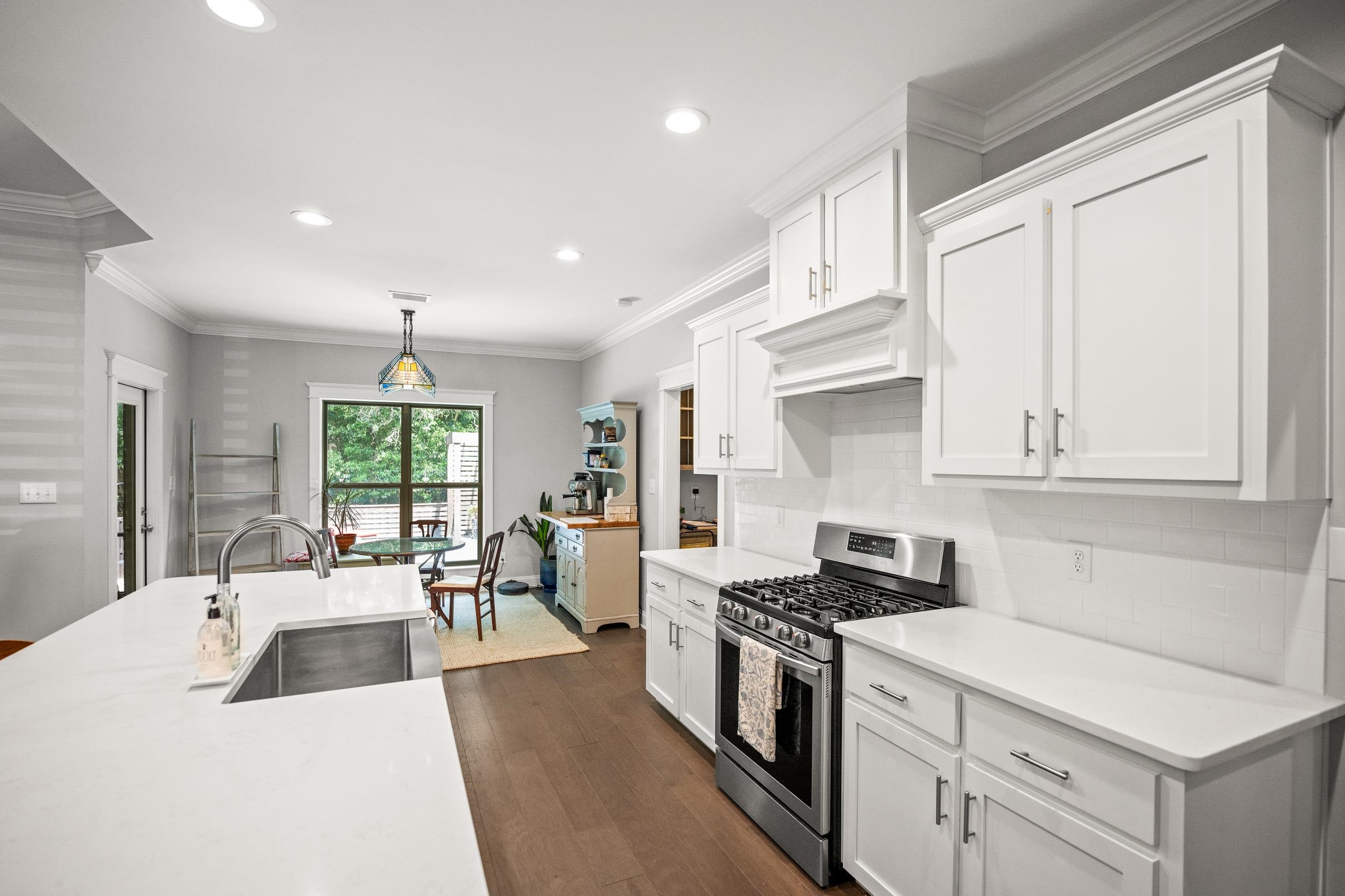 335 Garrison Boulevard Fairhope, AL 36532 - Photo 15 of 53 Kitchen