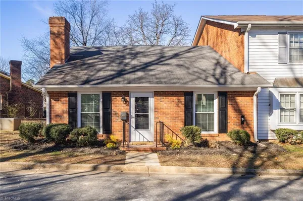 $171,000 | 4618 Lawndale Drive, Unit F, Greensboro, NC 27455