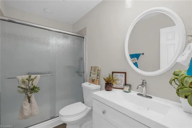 $171,000 | 4618 Lawndale Drive, Unit F, Greensboro, NC 27455