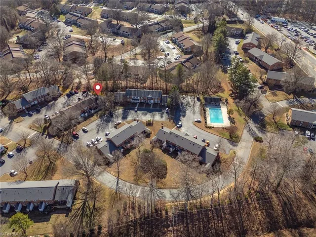 $171,000 | 4618 Lawndale Drive, Unit F, Greensboro, NC 27455