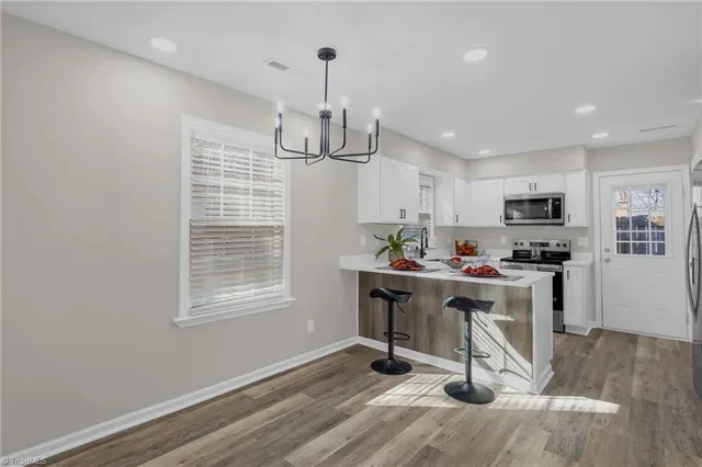 $171,000 | 4618 Lawndale Drive, Unit F, Greensboro, NC 27455