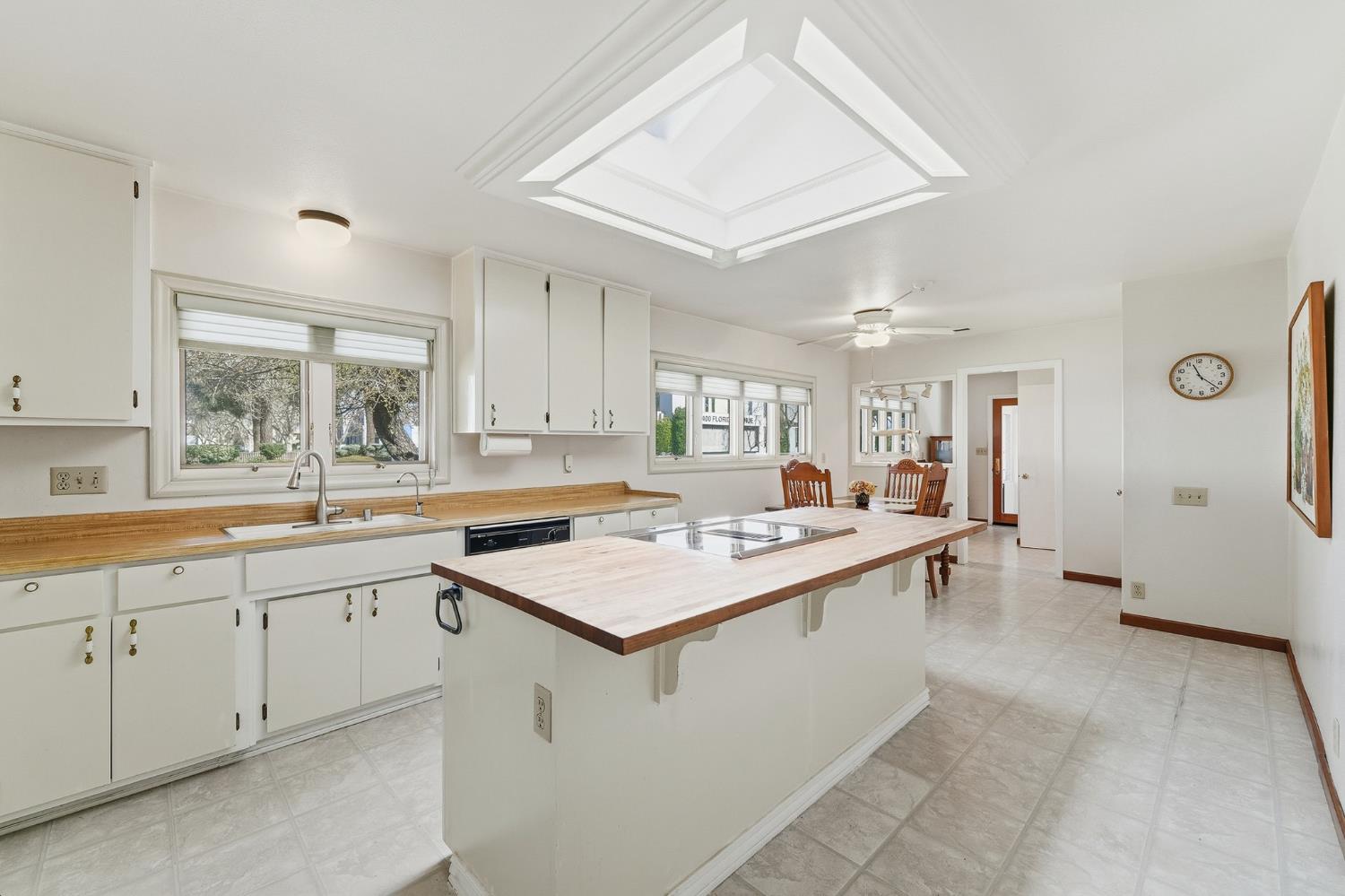 1344 Magnolia Avenue Modesto, CA 95350 - Photo 13 of 71