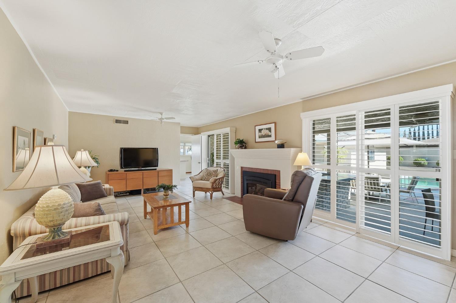 1344 Magnolia Avenue Modesto, CA 95350 - Photo 27 of 71