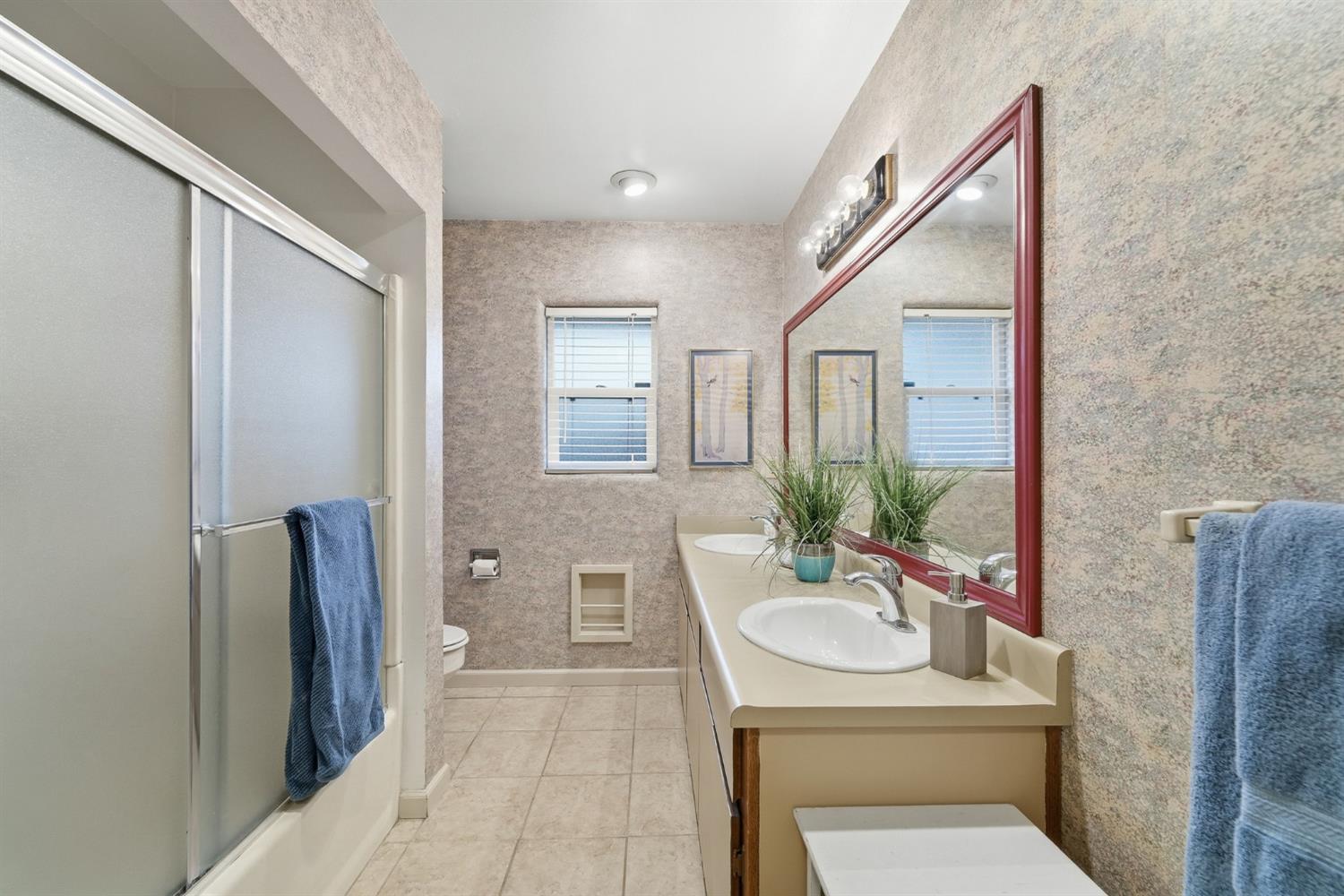 1344 Magnolia Avenue Modesto, CA 95350 - Photo 33 of 71