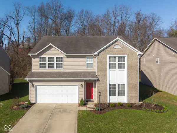 $329,900 | 2910 Park View Drive, Columbus, IN 47201