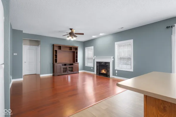 $329,900 | 2910 Park View Drive, Columbus, IN 47201