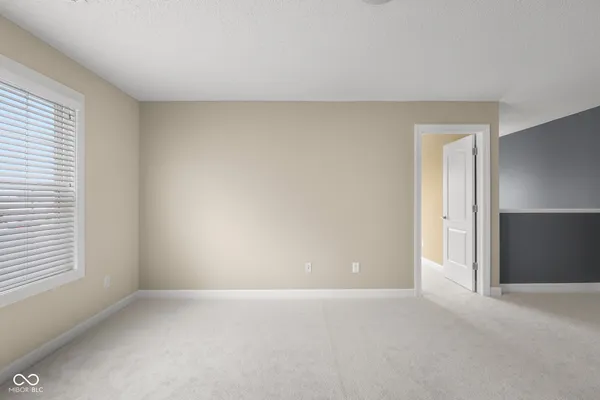 $329,900 | 2910 Park View Drive, Columbus, IN 47201
