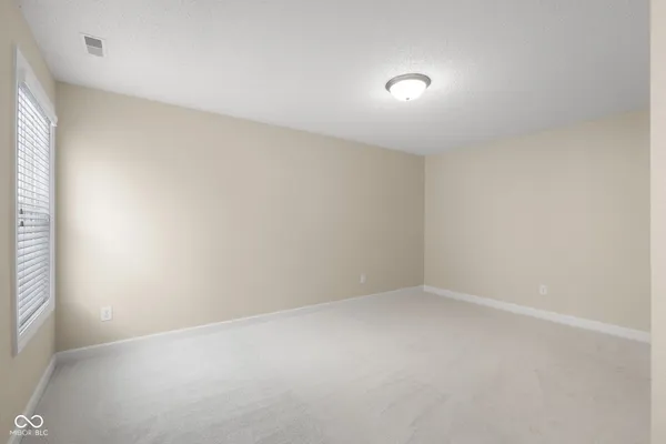 $329,900 | 2910 Park View Drive, Columbus, IN 47201