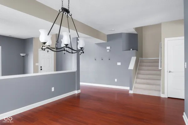 $329,900 | 2910 Park View Drive, Columbus, IN 47201