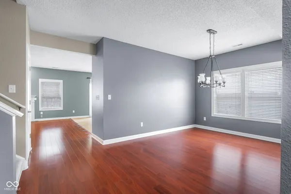 $329,900 | 2910 Park View Drive, Columbus, IN 47201