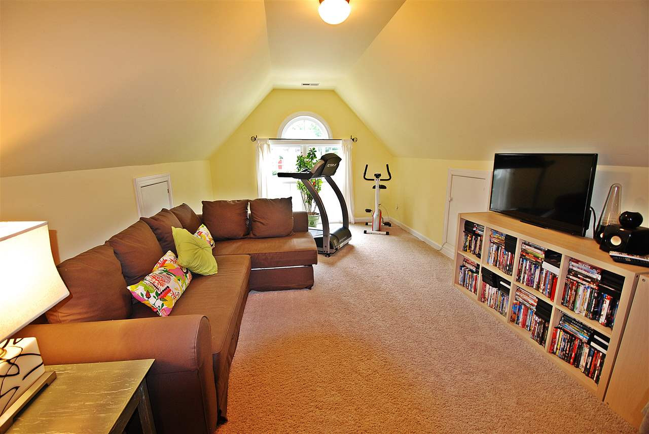 10009 Quillstone Court Raleigh, NC 27613 - Photo 10 of 25 Photo 10