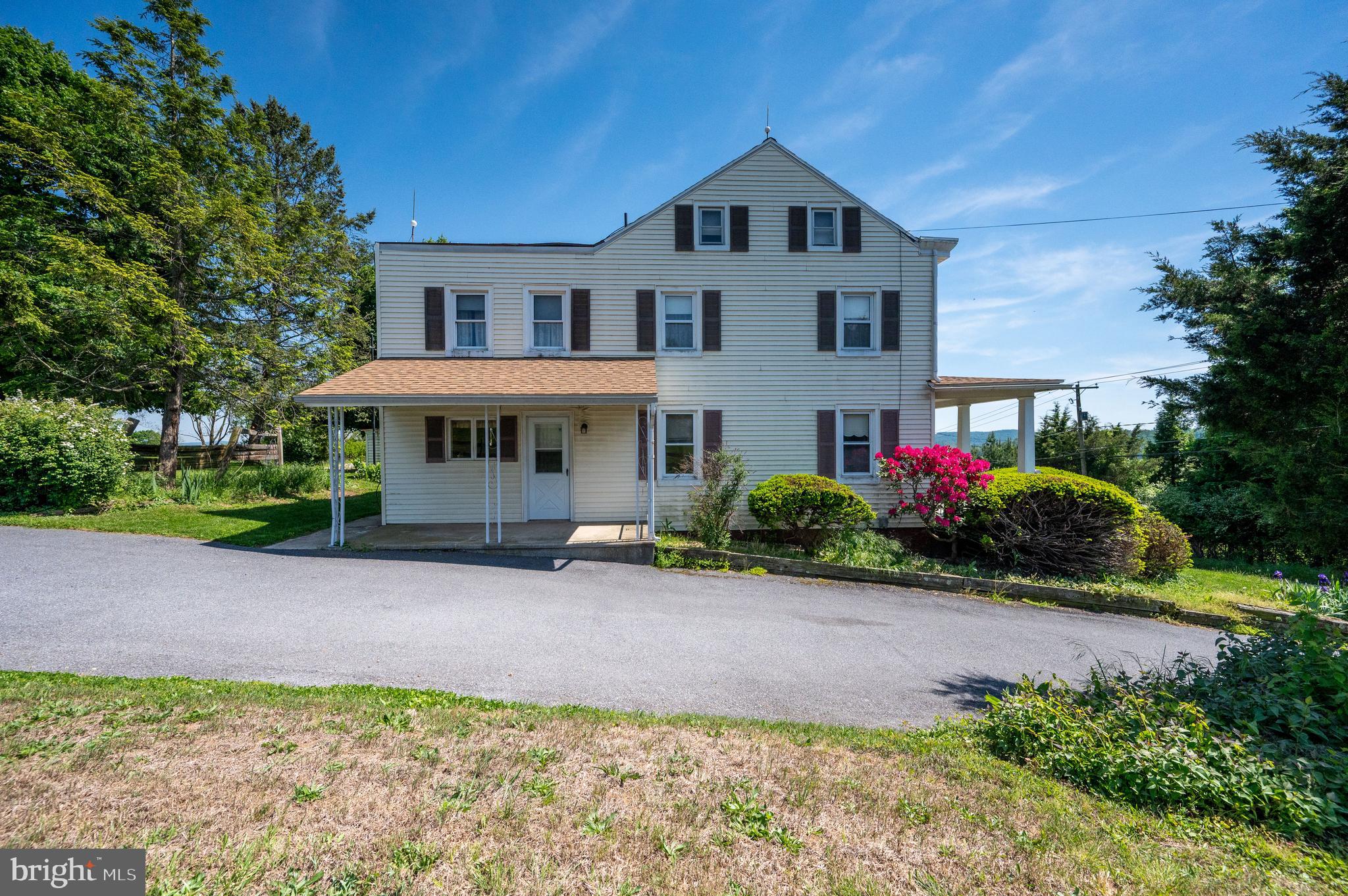 3577 State Hill Road Reading, PA 19608 - Photo 4 of 51 Main House Side View