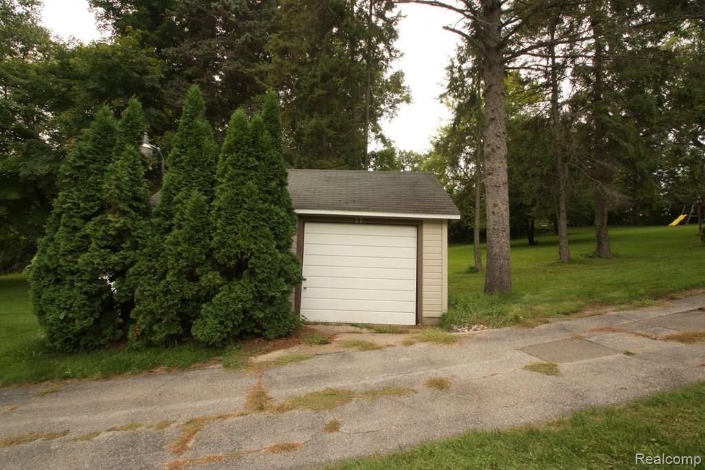 3175 North River Road Fort Gratiot, MI 48059 - Photo 11 of 25 11.JPG