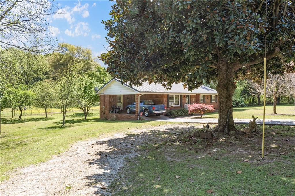 151 Ginn Street Carnesville, GA 30521 - Photo 3 of 39