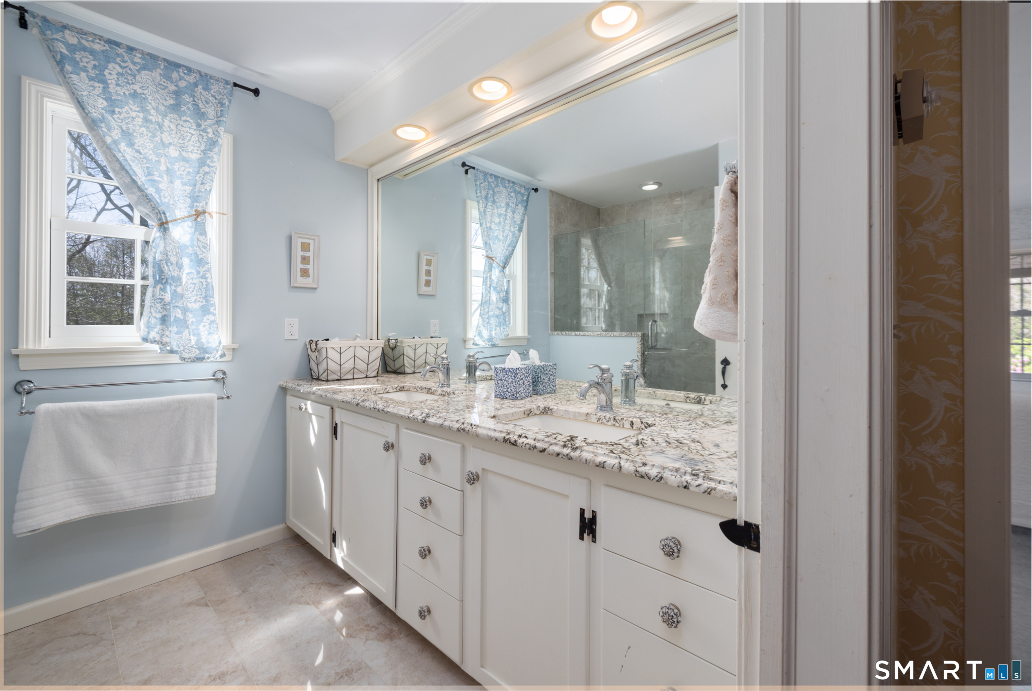 122 Crest Road Middlebury, CT 06762 - Photo 16 of 37