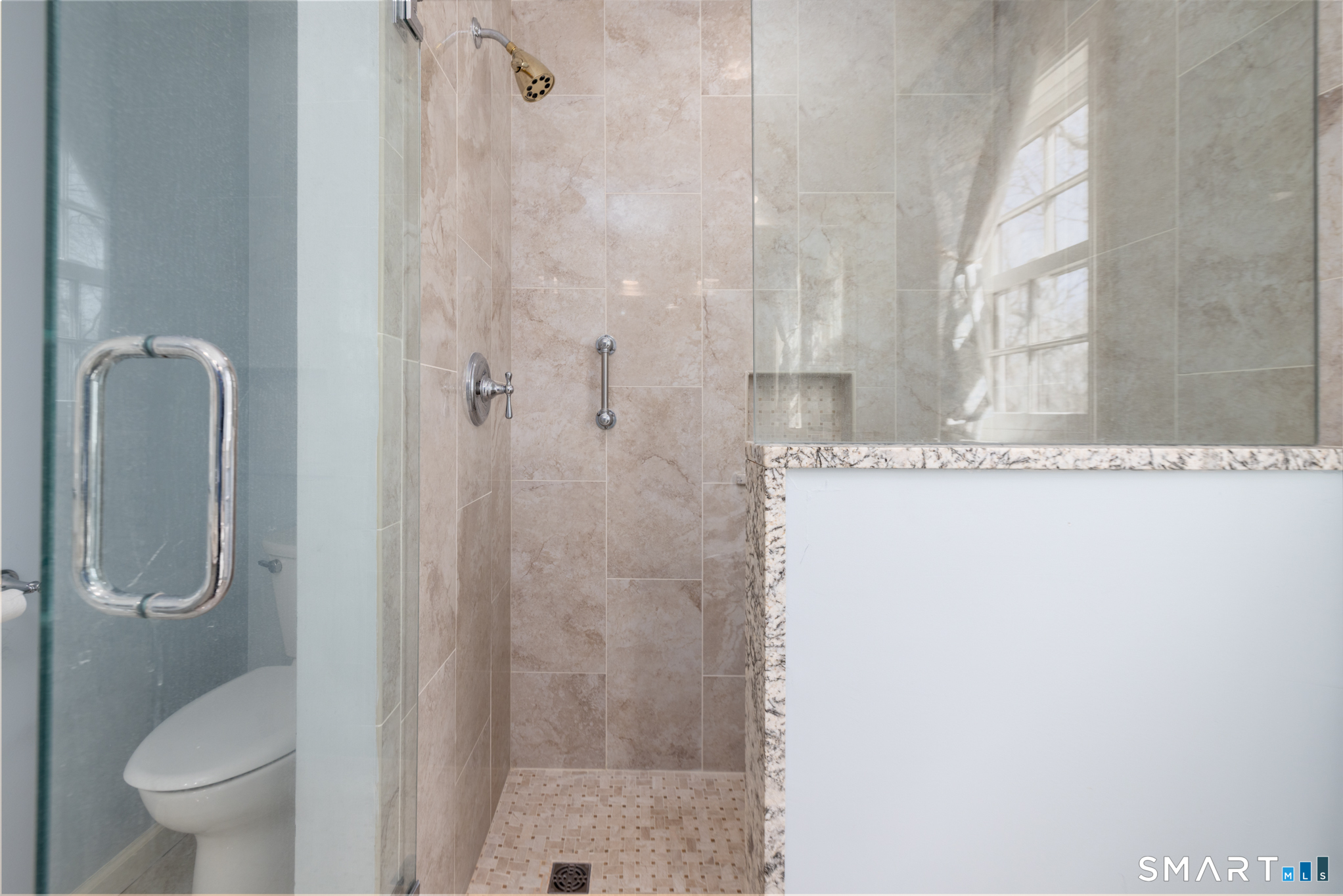 122 Crest Road Middlebury, CT 06762 - Photo 17 of 37