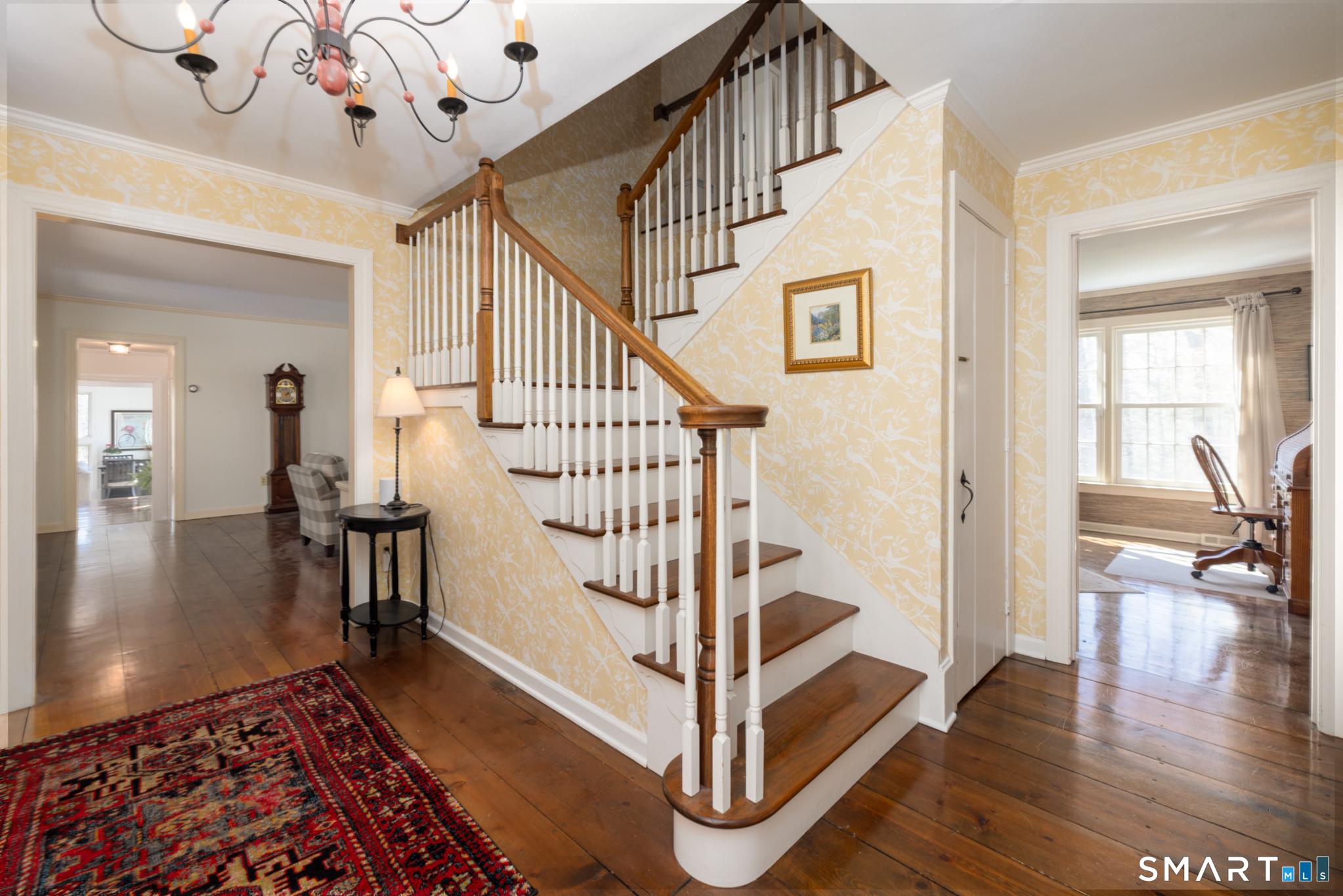 122 Crest Road Middlebury, CT 06762 - Photo 2 of 37