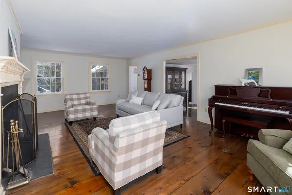 $825,000 | 122 Crest Road, Middlebury, CT 06762