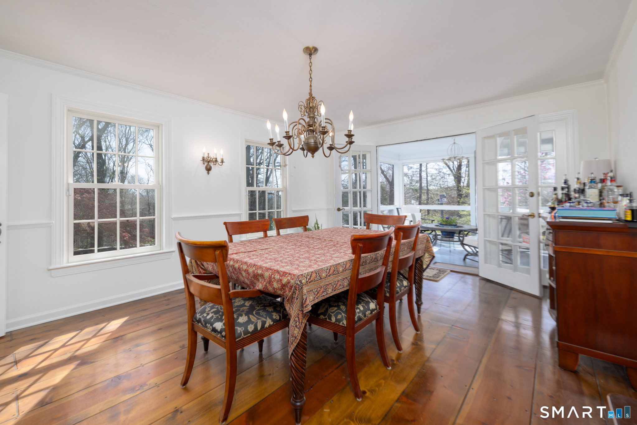 122 Crest Road Middlebury, CT 06762 - Photo 8 of 37