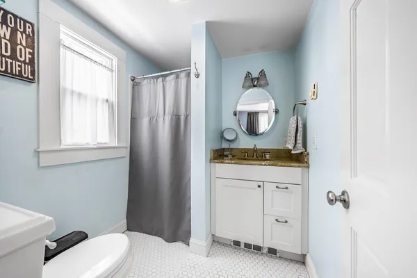 $329,000 | 178 West Broadway, Bangor, ME 04401