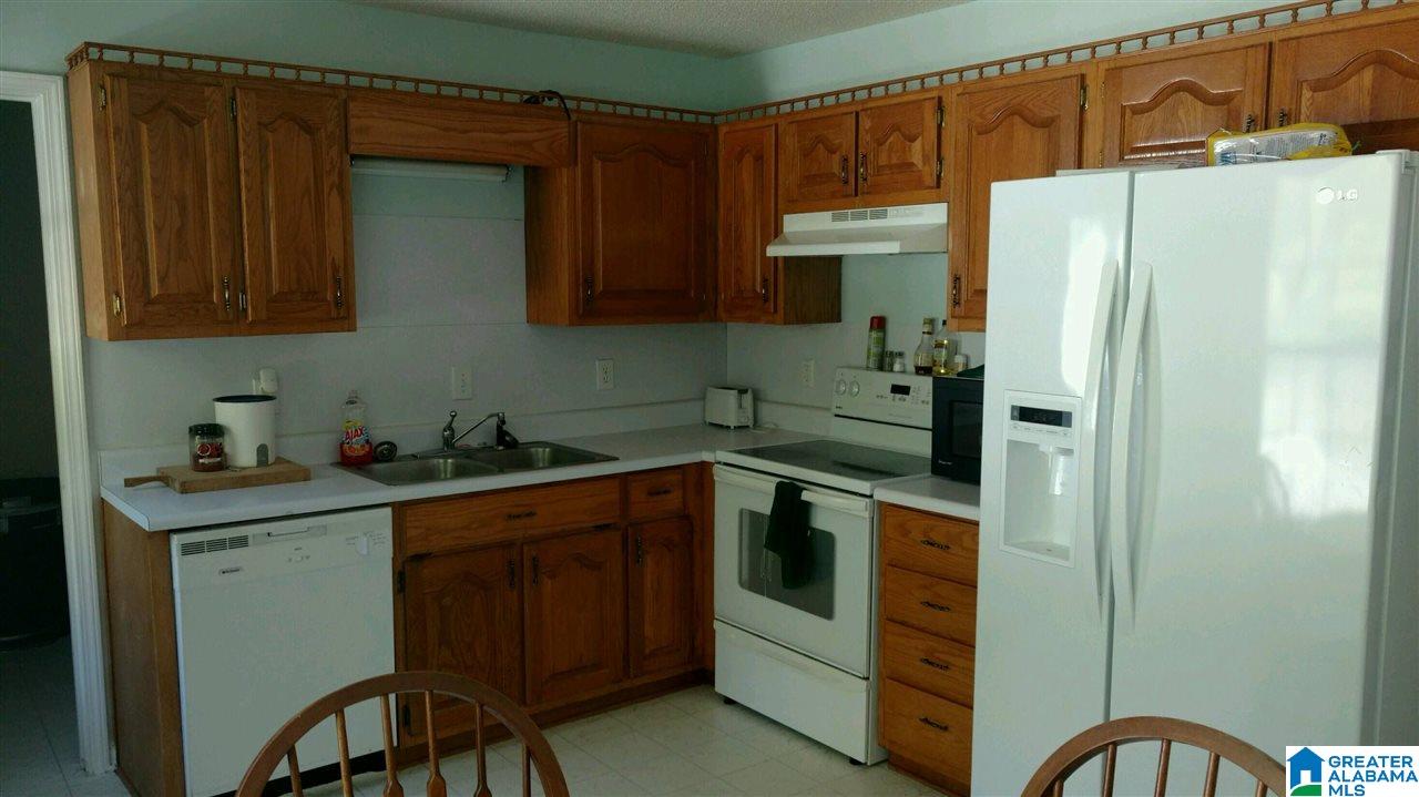 180 Lisa Lane Springville, AL 35146 - Photo 8 of 19