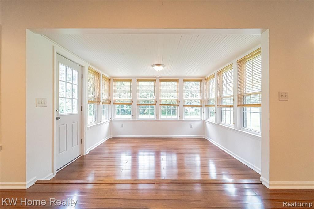 6914 Halyard Road Bloomfield Hills, MI 48301 - Photo 13 of 44