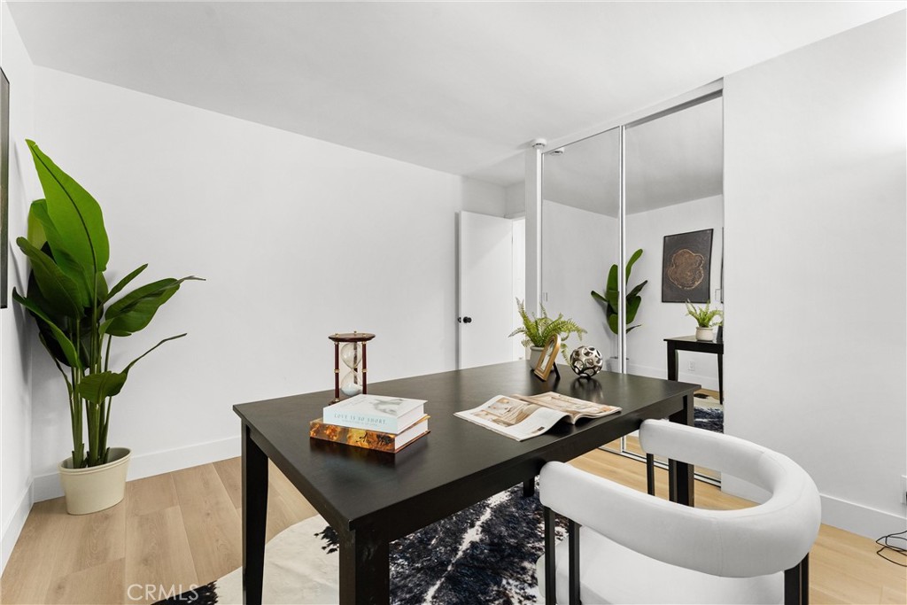 3621 Myrtle Street Irvine, CA 92606 - Photo 34 of 40 a kitchen with a table and a potted plant