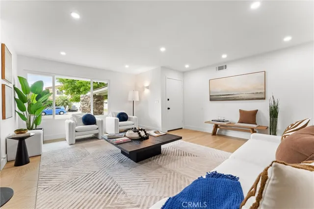 $1,578,888 | 3621 Myrtle Street, Irvine, CA 92606