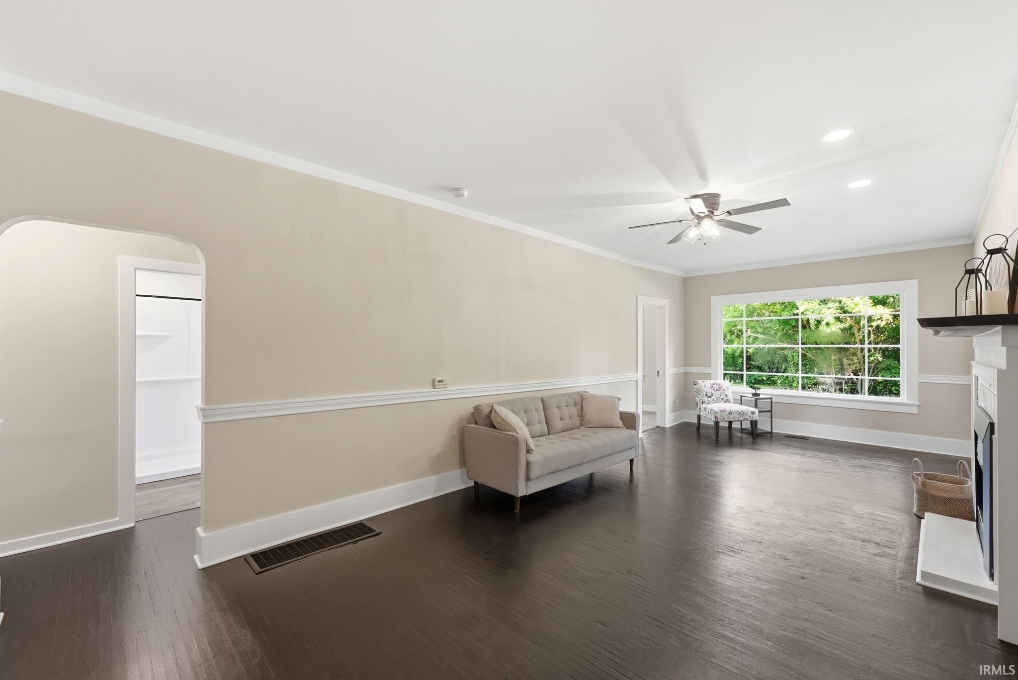3315 Middle Street Fort Wayne, IN 46802 - Photo 4 of 48