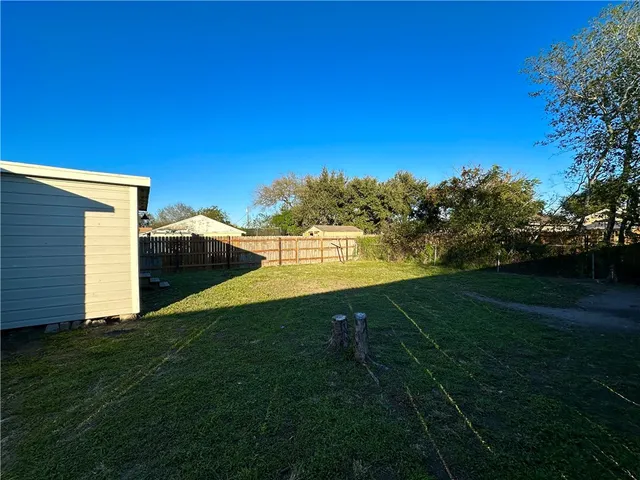 $1,295 | 834 Van Cura Drive, Corpus Christi, TX 78408