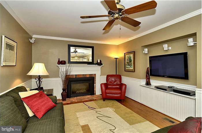 12124 Triple Crown Road North Potomac, MD 20878 - Photo 12 of 28 Family Room