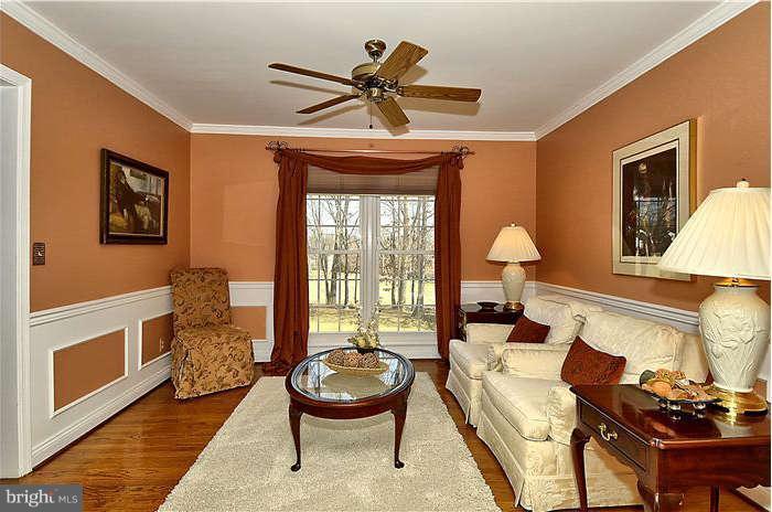 12124 Triple Crown Road North Potomac, MD 20878 - Photo 5 of 28 Sitting room