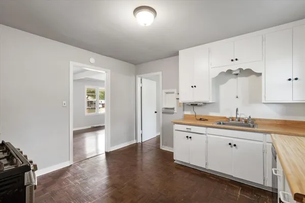 $1,695 | 5217 Deavers Lane, Fort Worth, TX 76114