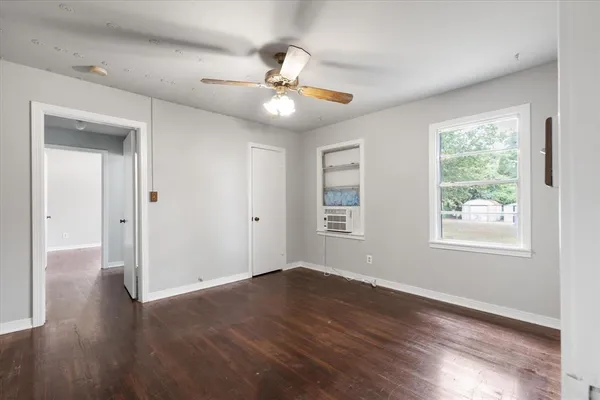 $1,695 | 5217 Deavers Lane, Fort Worth, TX 76114