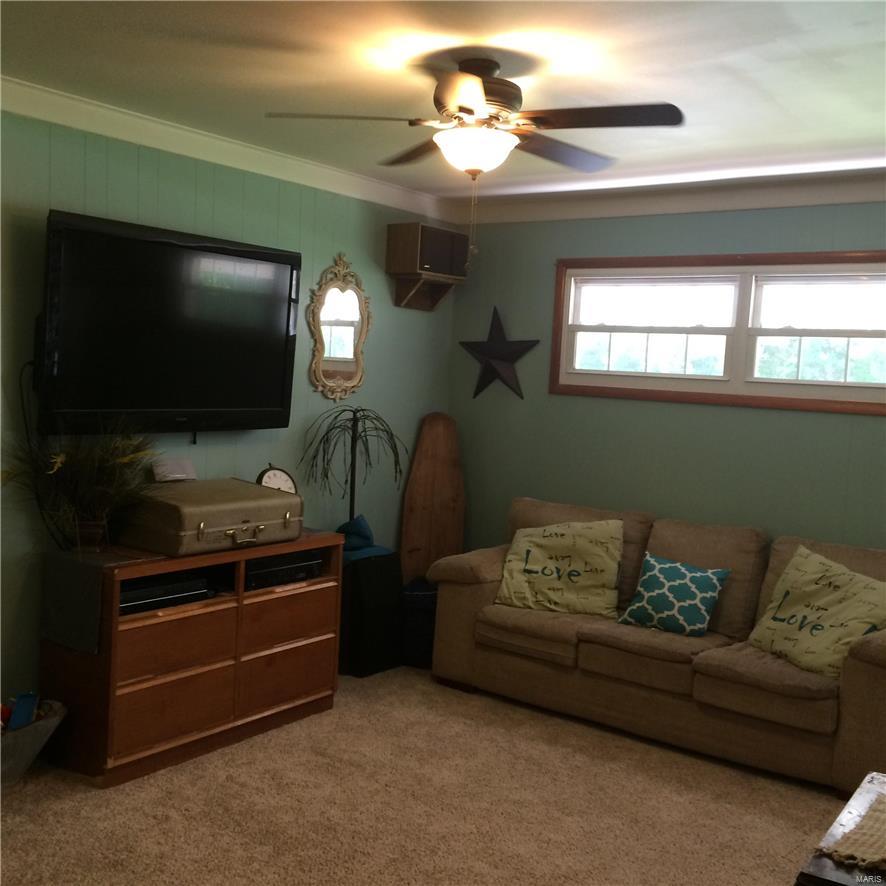 2153 Seminary Road Brighton, IL 62012 - Photo 26 of 36 Gallery Image 26