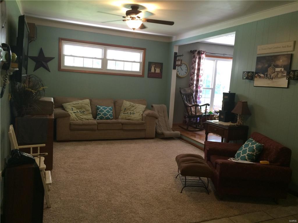 2153 Seminary Road Brighton, IL 62012 - Photo 27 of 36 Gallery Image 27