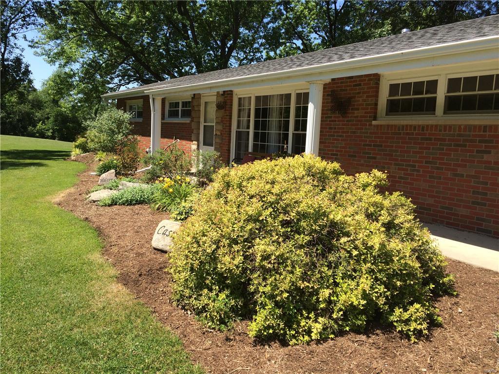 2153 Seminary Road Brighton, IL 62012 - Photo 4 of 36 Gallery Image 4