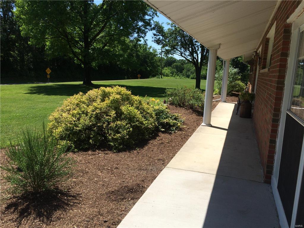 2153 Seminary Road Brighton, IL 62012 - Photo 5 of 36 Gallery Image 5