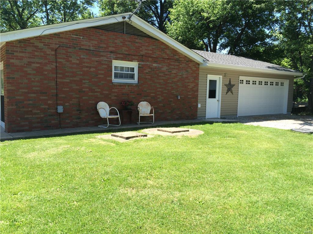 2153 Seminary Road Brighton, IL 62012 - Photo 7 of 36 Gallery Image 7