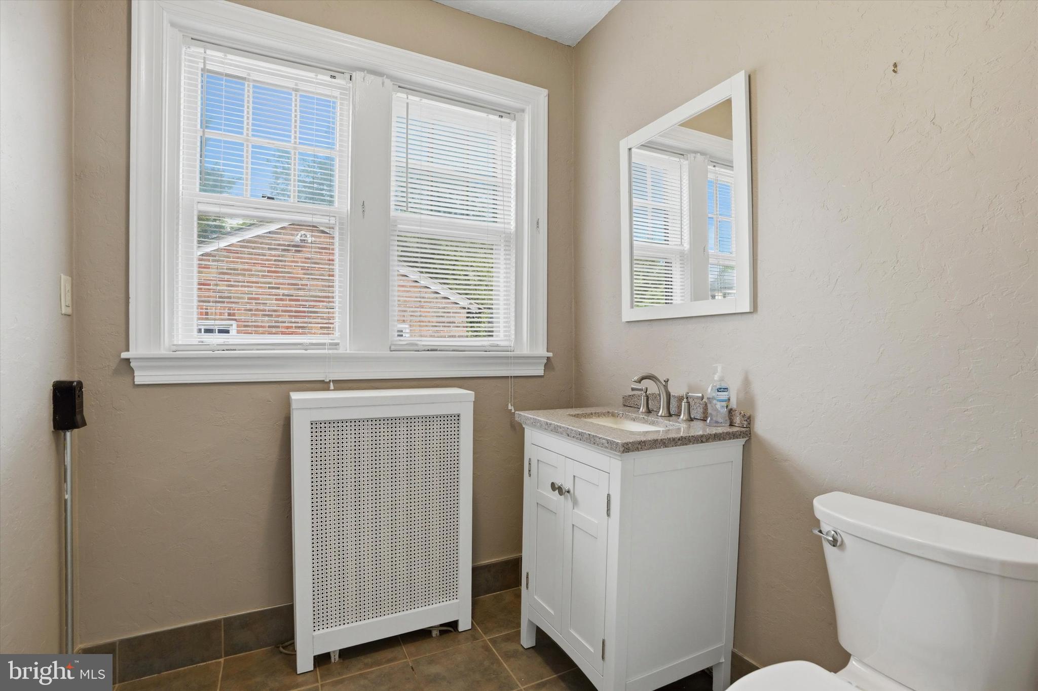 401 West Lancaster Avenue Shillington, PA 19607 - Photo 15 of 47 Half Bath